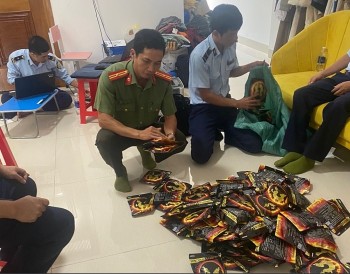 Kon Tum: Kiểm tra 4 cơ sở kinh doanh hàng hóa trên các mạng xã hội