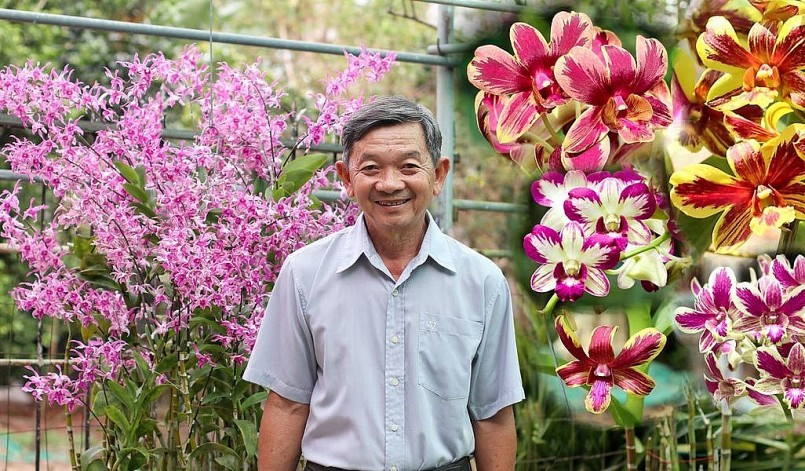 trồng hoa lan đột biến, vừa thỏa niềm đam mê, vừa tạo thu nhập cho gia đình.