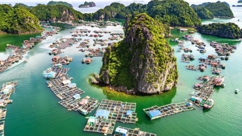 Làng chài Cửa Vạn lọt top 17 ngôi làng cổ tích đẹp như tranh