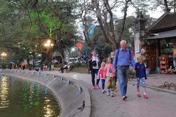 Khách du lịch đến Thủ đô Hà Nội tăng mạnh