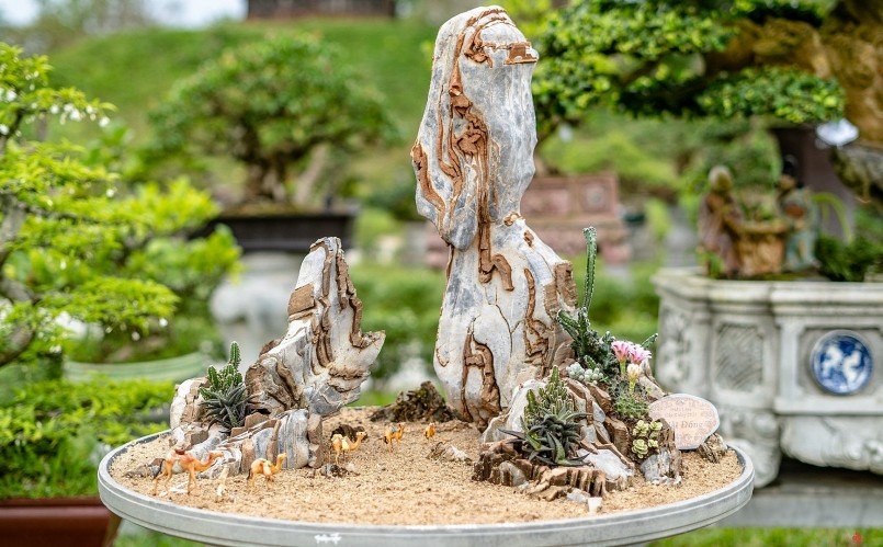 Tác phẩm: Hành Trình của Hữu Duy đạt giai đồng tại Festival Huế 2023. (Ảnh Sân Vườn Cảnh Quan Huế)