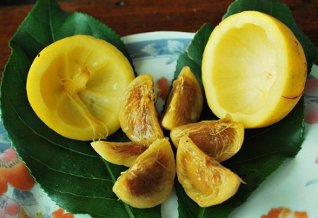 RuộtqQuả bứa chia thành múi rát giống măng cụt