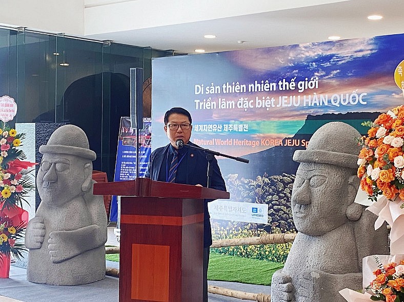 Triển lãm đặc biệt về “Di sản thiên nhiên thế giới đảo Jeju Hàn Quốc" tại bảo tàng Quảng Ninh