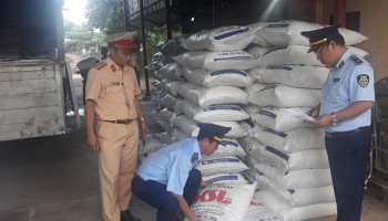 Quảng Trị: Tịch thu 60 tấn đường cát nhập lậu