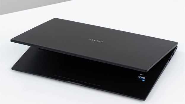 Laptop LG Gram 14: Hiệu năng khủng, thiết kế đẹp quên sầu