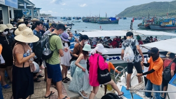 Khánh Hòa đón gần 2,8 triệu lượt khách lưu trú trong 6 tháng đầu năm 2023