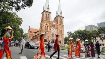 Du lịch TP HCM đạt doanh thu gần 81.000 tỷ đồng trong 6 tháng đầu năm, cao nhất cả nước