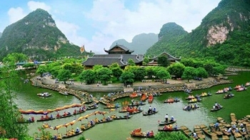 Du lịch Ninh Bình tăng trưởng mạnh mẽ