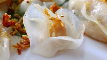 5 địa chỉ thưởng thức bánh bông hồng trắng ở Hội An được nhiều người yêu thích