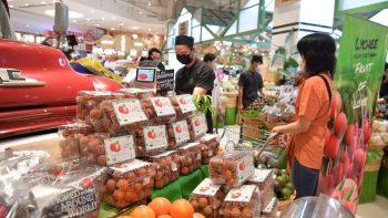 Vải thiều Bắc Giang phủ kín Trung tâm thương mại ở Thái Lan, giá 200.000 đồng/kg