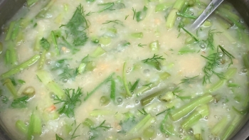 Loại củ không ai biết tên, đem nấu canh nghe thôi cũng nuốt ực nước miếng