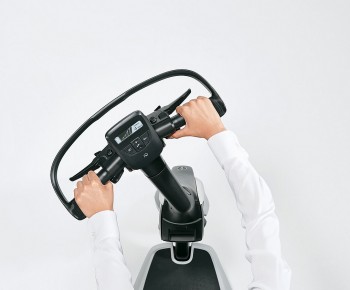 Ngỡ ngành với chiếc Toyota C+ Walk "đắt xắt ra miếng"