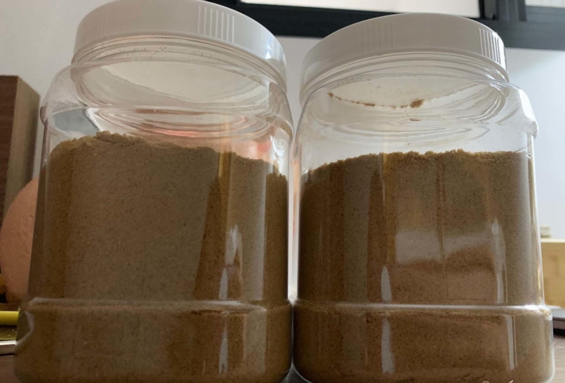 Thời gian gần đây, cám gạo bất ngờ được giới nhà giàu xếp hàng đặt mua với giá vô cùng đắt đỏ, lên đến 4 triệu đồng/kg.