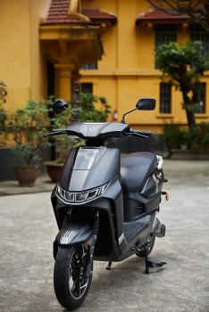 Chiếc xe máy với diện mạo "siêu đỉnh" dành cho phái mạnh: Giá bán "cực mềm", thách thức loạt xe xăng