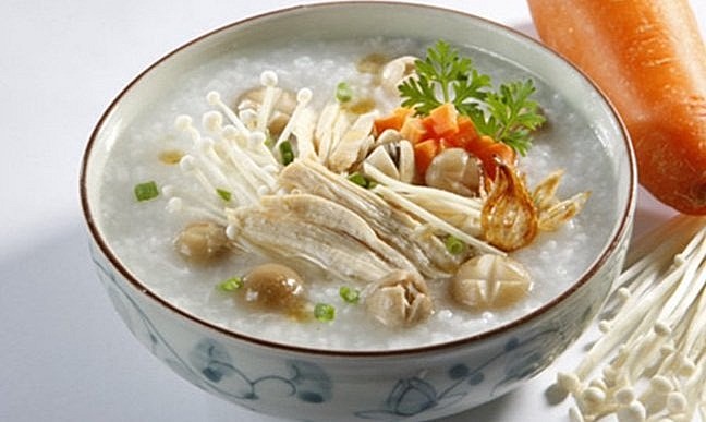 Cháo thịt gà sao