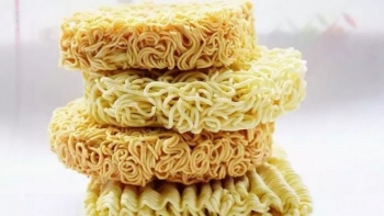 Những thực phẩm cần tích trữ trong nhà để “chống bão”