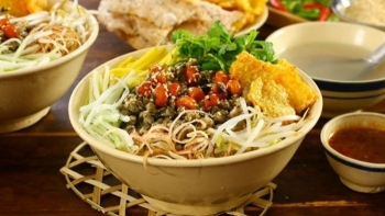Điểm danh những quán bún hến ngon “hết nước chấm” ở Cố đô Huế