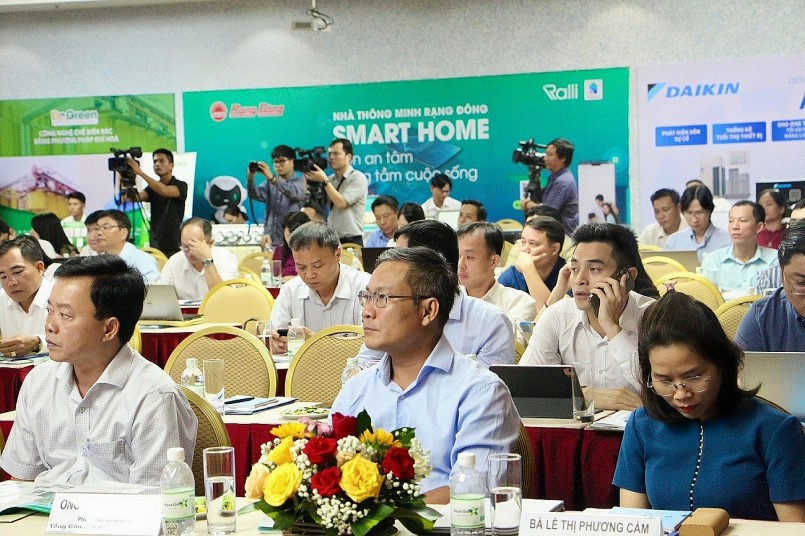 Các đại biểu sẽ có cơ hội tham khảo các kinh nghiệm, giải pháp tài chính cho các dự án đầu tư tiết kiệm năng lượng Các đại biểu sẽ có cơ hội tham khảo các kinh nghiệm, giải pháp tài chính cho các dự án đầu tư tiết kiệm năng lượng