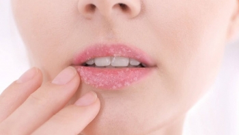 Công thức tẩy tế bào chết cho môi tại nhà an toàn và hiệu quả