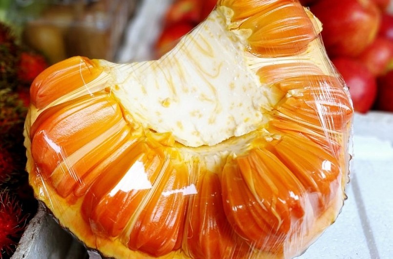 Thời điểm này giá mít ruột đỏ đã giảm 200 nghìn đồng/kg so với 5 năm trước. Thời điểm này giá mít ruột đỏ đã giảm 200 nghìn đồng/kg so với 5 năm trước.