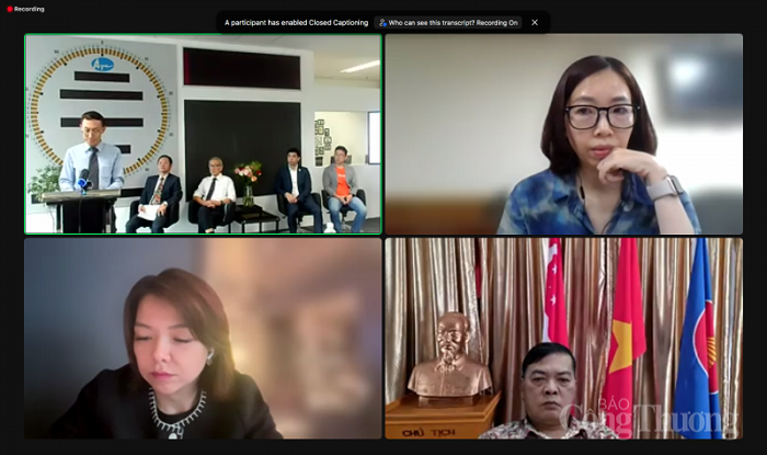 Cơ quan Thương vụ Việt Nam tại Singapore đã phối hợp cùng Vụ Thị trường châu Á-châu Phi và Cục Thương mại Điện tử và Kinh tế số (Bộ Công Thương) đồng chủ trì tổ chức hội nghị trực tuyến “Thương mại điện tử: Tiềm năng tiếp cận vào thị trường Singapore và các nước trong khu vực.” Cơ quan Thương vụ Việt Nam tại Singapore đã phối hợp cùng Vụ Thị trường châu Á-châu Phi và Cục Thương mại Điện tử và Kinh tế số (Bộ Công Thương) đồng chủ trì tổ chức hội nghị trực tuyến “Thương mại điện tử: Tiềm năng tiếp cận vào thị trường Singapore và các nước trong khu vực.”