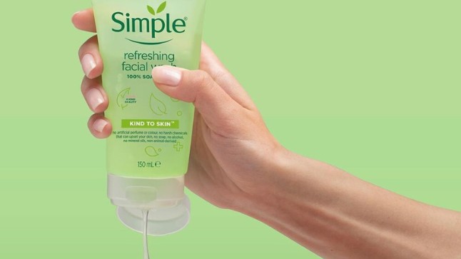 Review sữa rửa mặt Simple có tốt không?