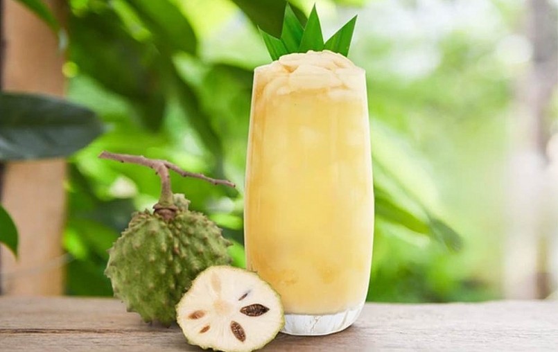 Giá mãng cầu xiên tăng vọt được cho là từ hiệu ứng trà mãng cầu.