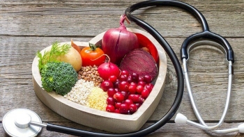 Bệnh nhân suy tim nên ăn uống thế nào vào thời tiết nắng nóng