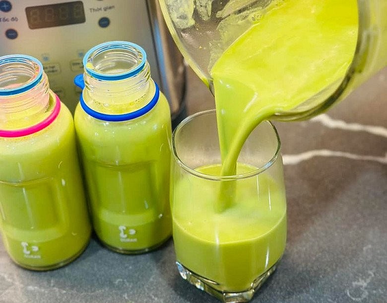 Sữa gạo rau ngót ngon mắt lạ miệng