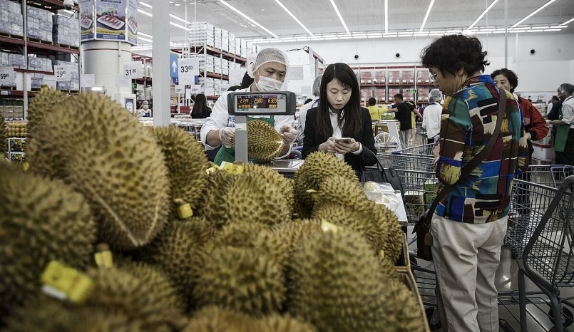 Sầu riêng bán trong siêu thị tại Thiên Tân, Trung Quốc.
