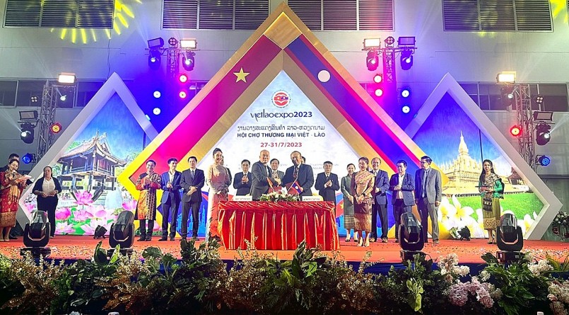 Lễ ký Biên bản ghi nhớ (MOU) giữa Cục Xúc tiến thương mại, Bộ Công Thương Việt Nam và Cục Xúc tiến thương mại, Bộ Công Thương Lào