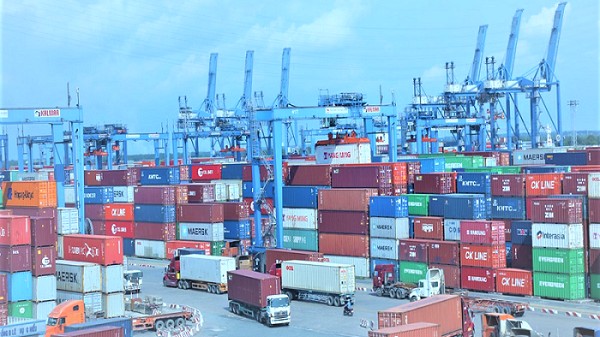 Tổng trị giá kim ngạch xuất nhập khẩu 7 tháng đạt 374,36 tỷ USD