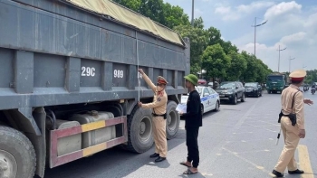 Hải Dương: 151 doanh nghiệp, cá nhân kinh doanh vận tải cam kết không vi phạm ATGT