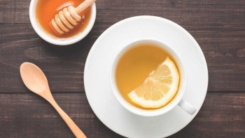 Thời điểm vàng uống chanh mật ong mang lại lợi ích tuyệt vời cho cơ thể