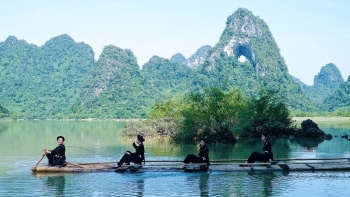 Khám phá vẻ đẹp thiên nhiên núi Mắt Thần và văn hóa độc đáo miền Tây Bắc