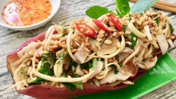 Bật mí 8 món ăn lợi sữa cho mẹ sau sinh