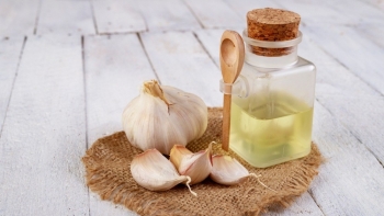 Cách làm trắng da với tỏi đơn giản tại nhà