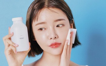 Da dầu, mụn có nên dùng dầu tẩy trang?