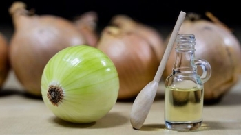 Mách bạn cách trị sẹo rỗ bằng hành tây an toàn mà hiệu quả