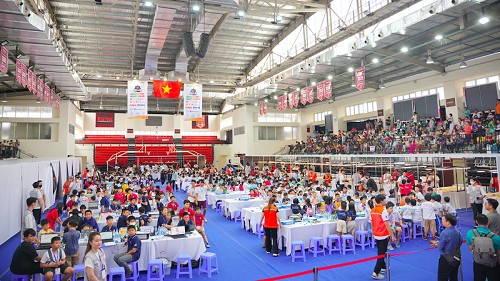 Vinamilk ươm mầm tài trí Việt cùng sân chơi Robotacon Wro 2023