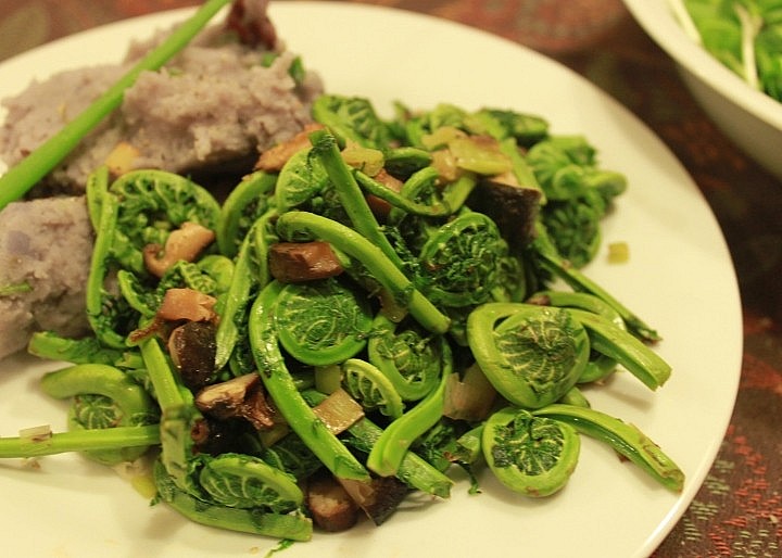 Dương xỉ chế biến được nhiều món ăn