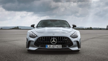 Mercedes-AMG GT 2024 ra mắt: Thay đổi từ nội thất đến ngoại thất