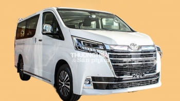 Bảng giá Toyota Granvia mới nhất cuối tháng 8/2023 với nhiều ưu đãi