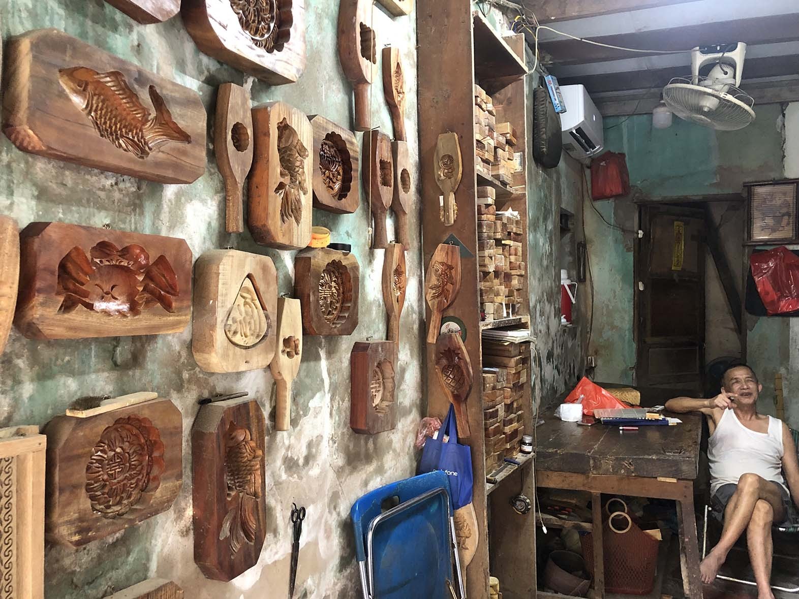 Với ông một chiếc khuôn có giá trị khi chúng được khách hàng công nhận