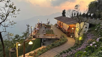 Check in Tam Đảo, ghé tiệm cà phê “view triệu đô” được giới trẻ săn đón