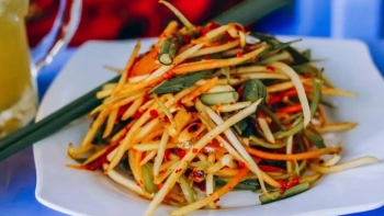 Đu đủ đâm – món ăn nghe lạ tai nhưng thử là ghiền