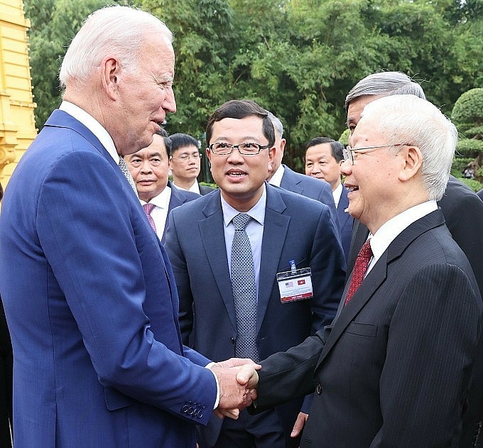 Tổng Bí thư Nguyễn Phú Trọng bắt tay Tổng thống Joe Biden. Ảnh: TTXVN Tổng Bí thư Nguyễn Phú Trọng bắt tay Tổng thống Joe Biden. Ảnh: TTXVN