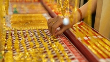 Giá vàng hôm nay ngày 13/9/2023: Vàng trong nước giảm ở cả chiều mua vào và bán ra