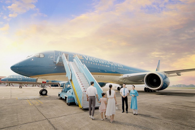 Vietnam Airlines Group mở bán 3 triệu vé máy bay Tết Nguyên đán 2024