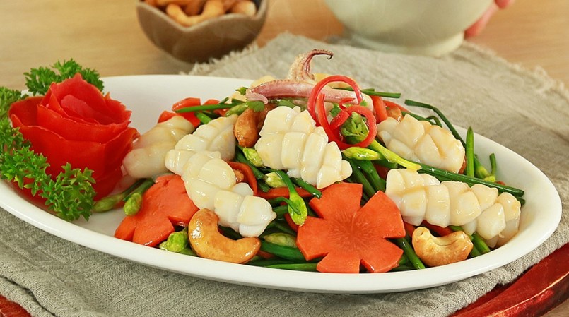 Gỏi hạt điều món ngon độc đáo chỉ có ở Bình Phước